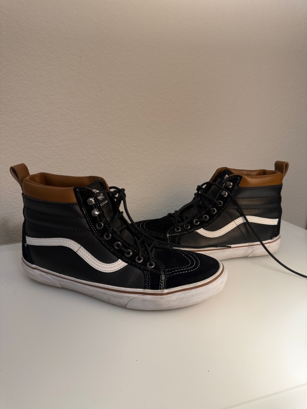 Vans Men’s Black and Brown High-Top Skate Sneakers Size 10.5 - Picture 7 of 8